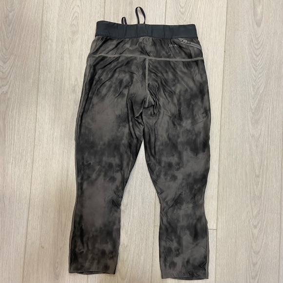 Nike Dri Fit Stay Warm Printed Running Capri Pants Womens Small - Picture 8 of 11